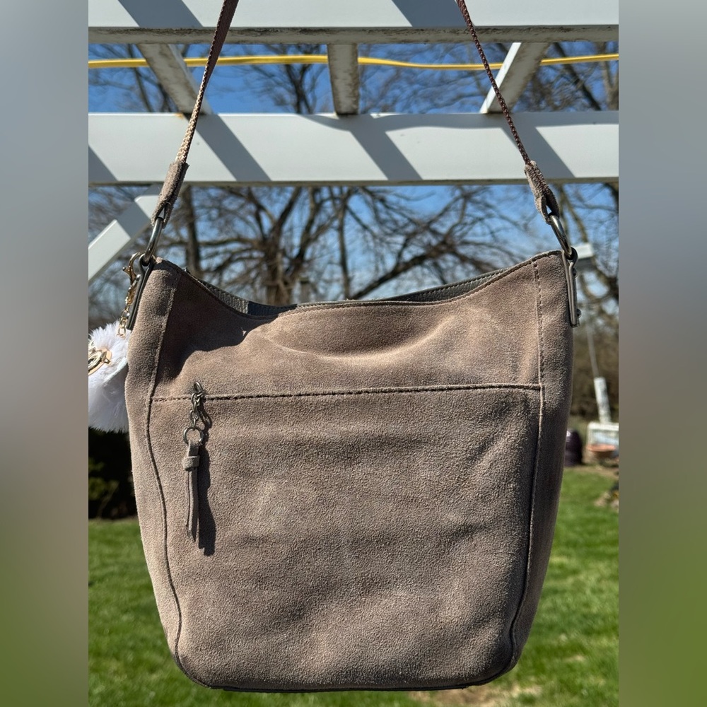 Sak Hobo bag with a slouchy silhouette soft suede in mushroom color - Picture 8 of 16